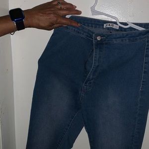 Blue jeans very stretchable size extra large